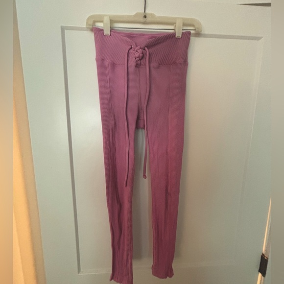 Year of Ours Leggings - Picture 2 of 5